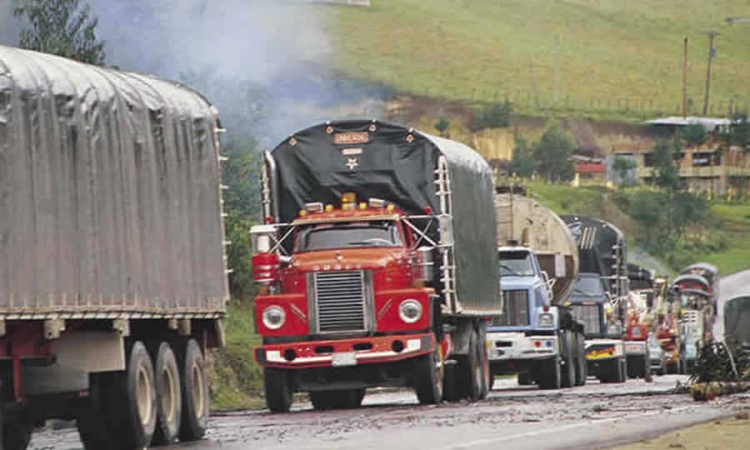 Consejo de Bogotá evalúa proyecto de acuerdo que busca actualizar el estudio técnico para la a circulación de vehículos de transporte de carga