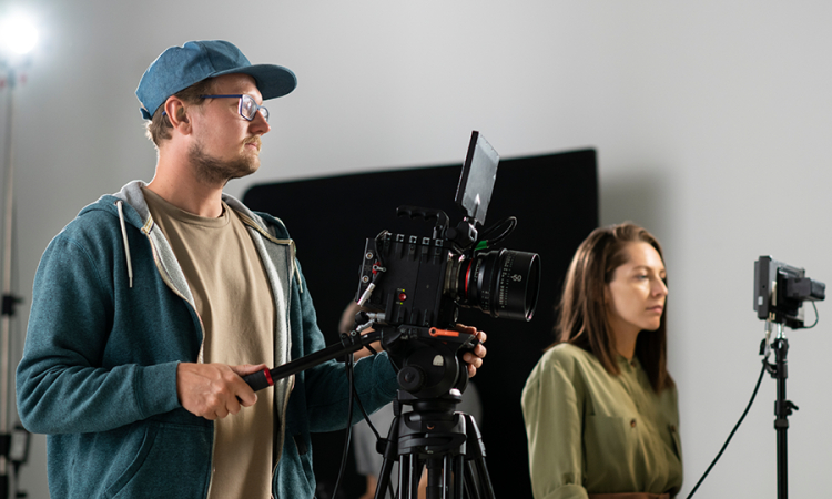 DIAN precisa quiénes son agentes retenedores del Impuesto de Timbre Nacional y aclara el rol de productores audiovisuales