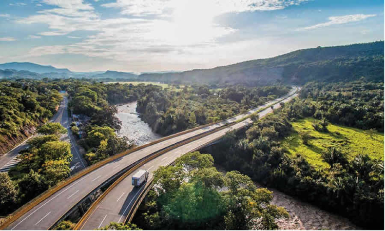Inaugurado primer tramo de una calle de rodaje pavimentado con plástico reciclado por parte del Grupo Ecopetrol y Aeropuerto El Dorado