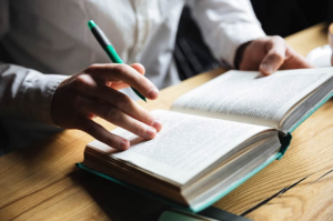 La originalidad es una de las condiciones esenciales para que una creación intelectual pueda considerarse como obra y a la DNDA le fueron otorgadas funciones jurisdiccionales para su protección