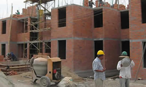 CGR: “la decisión sobre intervenir una obra civil inconclusa para terminarla o demolerla, corresponde a la entidad contratante”