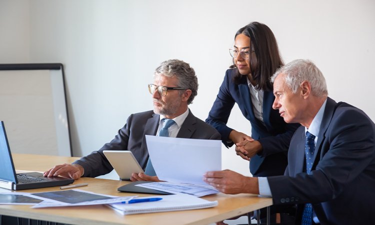 MinTrabajo: le asiste obligación al empleador otorgar capacitación al nuevo trabajador sobre la forma de realización de la labor encomendada, los riesgos que la actividad connota y la forma de prevenirlos