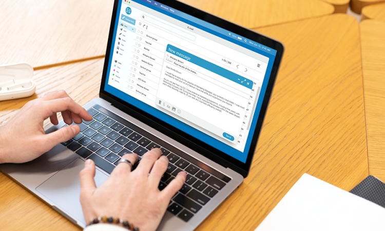 Consideraciones de SuperSociedades sobre el deber de inscribir en el registro mercantil las páginas web y la información que debe suministrarse a la DIAN