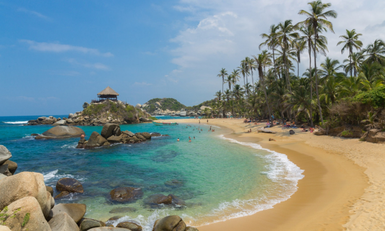 Parques Nacionales ordena cierre del Tayrona por amenazas y graves riesgos de seguridad