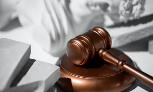 Corte protegió derechos de mujer excluida en selección laboral por embarazo y ordenó a MinTrabajo diseñar ruta para atender quejas por discriminación laboral