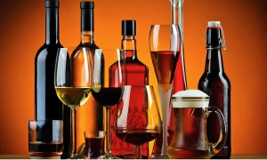 DIAN confirma que tras suspensión del Decreto 1474 de 2025, la tarifa de IVA para licores, vinos y aperitivos es del 5%